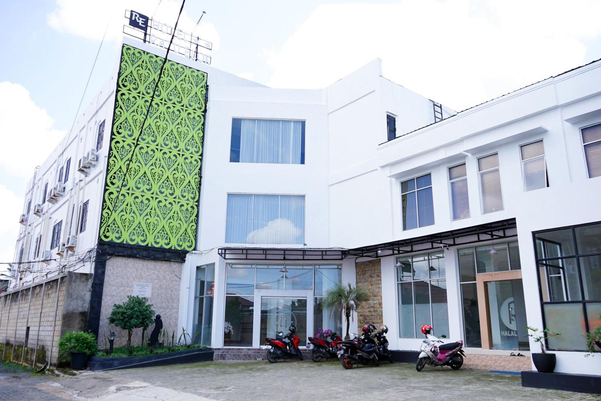 Urbanview Hotel Ratu Elok Syariah Banjarbaru By Reddoorz Martapura  Εξωτερικό φωτογραφία