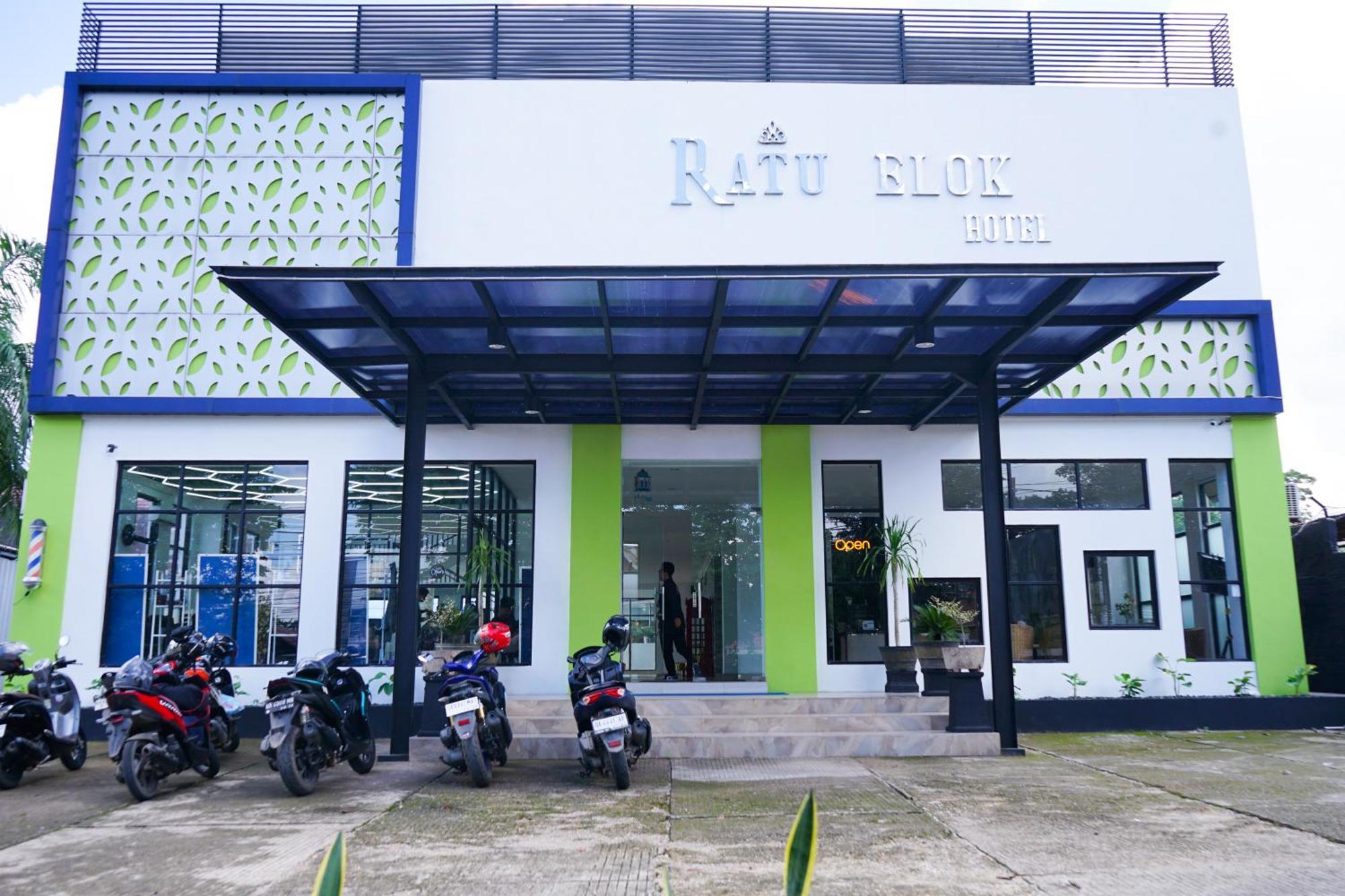 Urbanview Hotel Ratu Elok Syariah Banjarbaru By Reddoorz Martapura  Εξωτερικό φωτογραφία